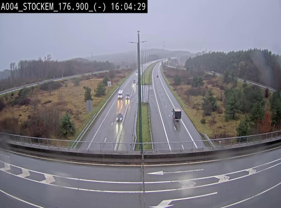 Webcam à hauteur de la sortie 30 Fouches - Stockem sur l'E411, menant sur la N83. Vue orientée vers Namur