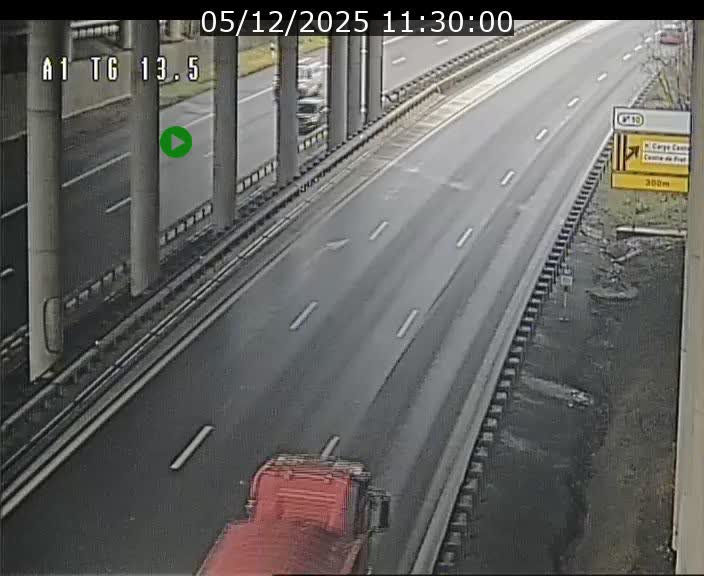 Traffic live webcam Luxembourg Senningen - A1 direction Luxembourg - BK 13.5