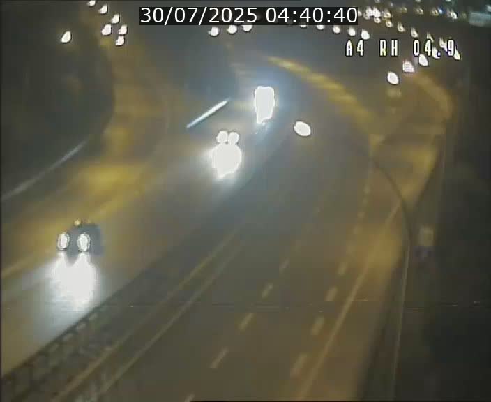 Traffic live webcam Luxembourg Leudelange - A4 - BK 4.9 - direction Luxembourg