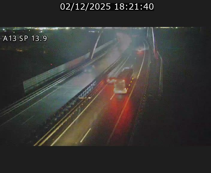 Traffic live webcam Luxembourg Kayl - A13 direction Esch-sur-Alzette/Luxembourg-ville - BK 13.9