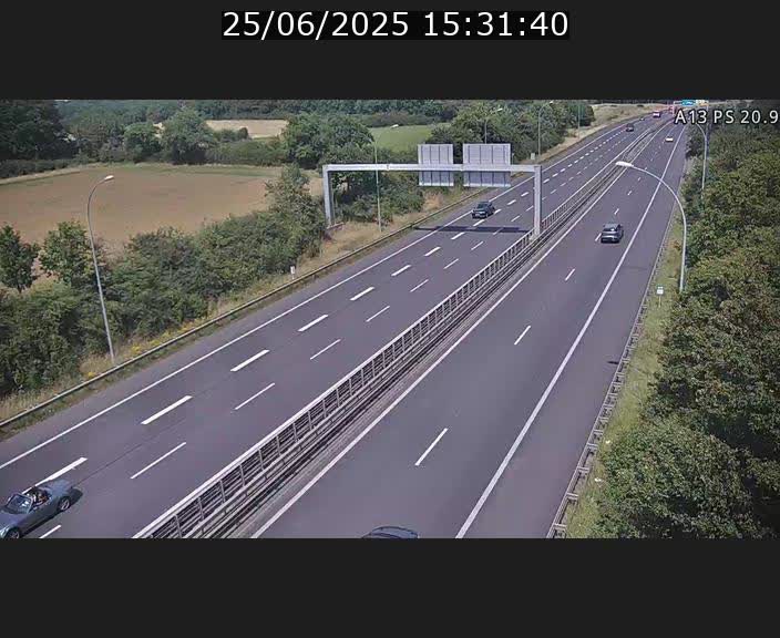Traffic live webcam Luxembourg Croix de Bettembourg, rond-point d'Hellange - A13 direction Allemagne - BK 20.9