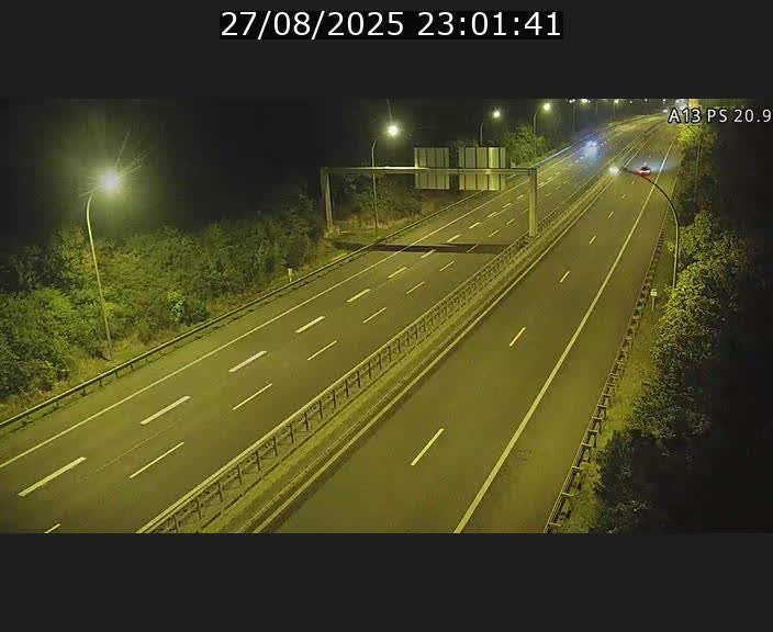 Traffic live webcam Luxembourg Croix de Bettembourg, rond-point d'Hellange - A13 direction Allemagne - BK 20.9