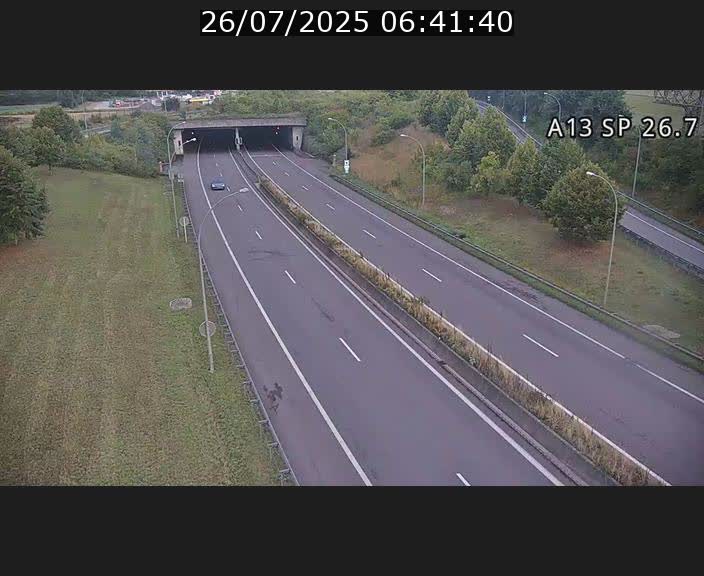 Traffic live webcam Luxembourg Frisange - A13 direction Luxembourg-ville - BK 26.7