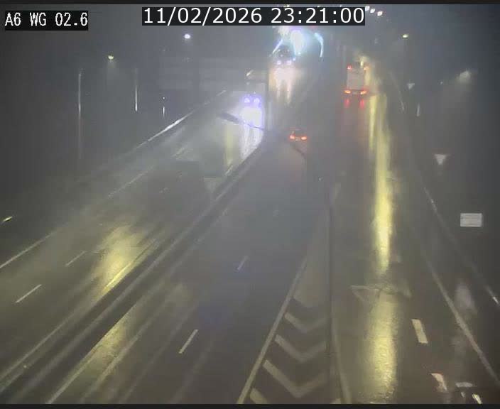 Traffic live webcam Luxembourg Croix de Cessange - A6 - BK 2.6 - direction France/Allemagne