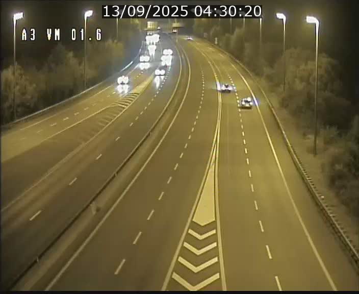 Traffic live webcam Luxembourg - Croix de Gasperich - A3 - BK 1.6 - direction France/Aire de Berchem