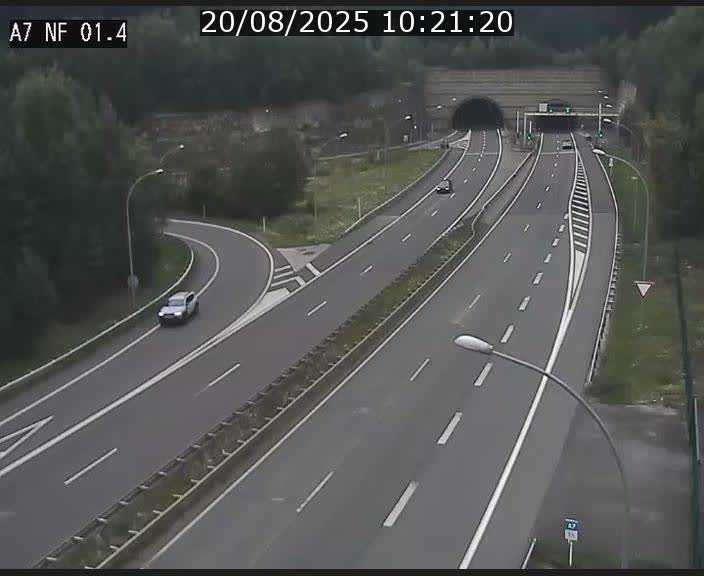 Caméra autoroute Luxembourg A7 - Echangeur Waldhaff - direction Tunnel Stafelter