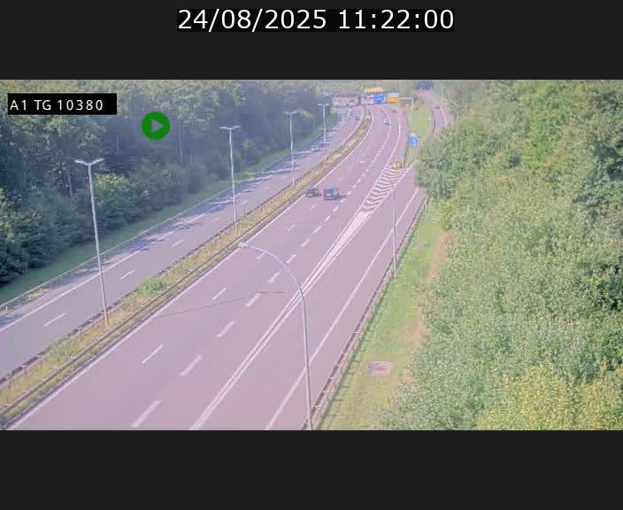 Traffic live webcam Luxembourg Senningerberg - A1 direction Luxembourg Kirchberg - BK 10.3