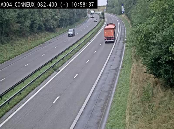Webcam sur l'E411 avant les sorties 20 menant à Ciney, Dinant et Achêne. Vue orientée vers Namur