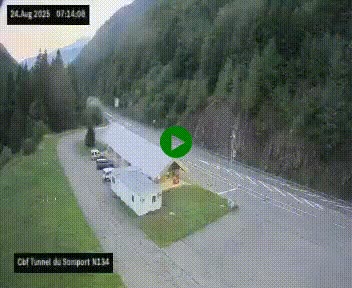Webcam à l'entrée du tunnel du Somport, côté français, sur la N134, dans les Pyrénées, en direction de l'Espagne, à 1116 mètres d'altitude