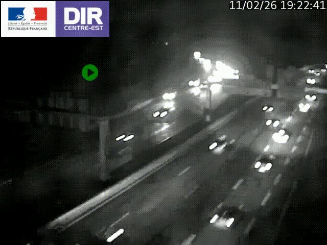 Caméra de circulation routière sur le boulevard périphérique Laurent Bonnevay de Lyon (D383) à hauteur de Bron, avant la jonction avec l'A43. Vue orientée vers l'échangeur