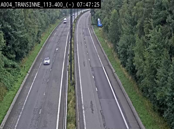 Caméra trafic E411 (A4) - Transinne direction Namur - BK 113.425