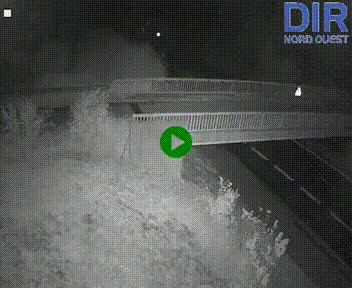 Webcam sur A84 à hauteur de Pont-Farcy, au niveau du pont autoroutier sur la Vire, au sud de Saint-Lô