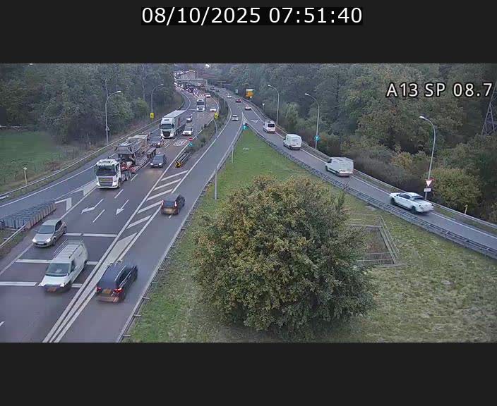 Traffic live webcam Luxembourg Jonction Lankelz - A13 direction Pétange - BK 8.7 