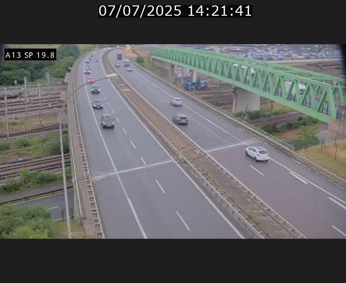 Traffic live webcam Luxembourg Croix de Bettembourg - A13 direction Esch-sur-Alzette - BK 19.8