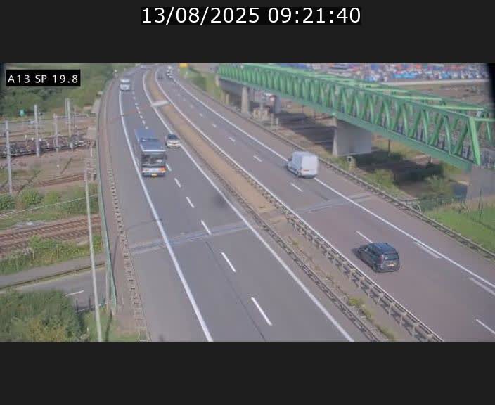 Traffic live webcam Luxembourg Croix de Bettembourg - A13 direction Esch-sur-Alzette - BK 19.8