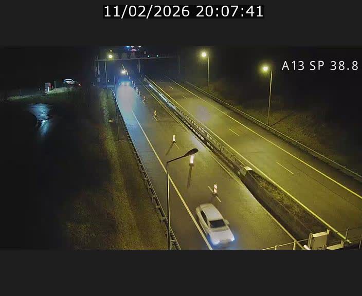 Webcam autoroute A13 à l'entrée ouest du tunnel Markusbierg à Schengen. Vue orientée vers le tunnel et l'Allemagne