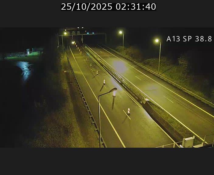 Webcam autoroute A13 à l'entrée ouest du tunnel Markusbierg à Schengen. Vue orientée vers le tunnel et l'Allemagne
