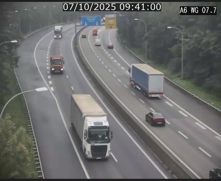 Traffic live webcam Luxembourg - Bridel - A6 - BK 7.7 - direction Belgique