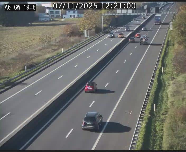 Traffic live webcam Luxembourg - Steinfort - A6 - BK 19.6 - direction Belgique
