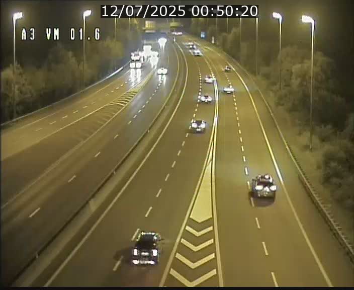 Traffic live webcam Luxembourg - Croix de Gasperich - A3 - BK 1.6 - direction France/Aire de Berchem