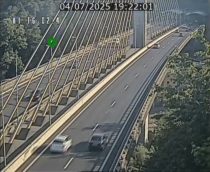 Traffic live webcam Luxembourg Sandweiler - A1 direction Luxembourg-ville - BK 2.4