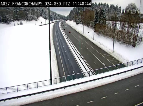 Webcam E42 (A27) dans les Ardennes à Francorchamps, à proximité du circuit de Spa. Vue orientée vers Liège