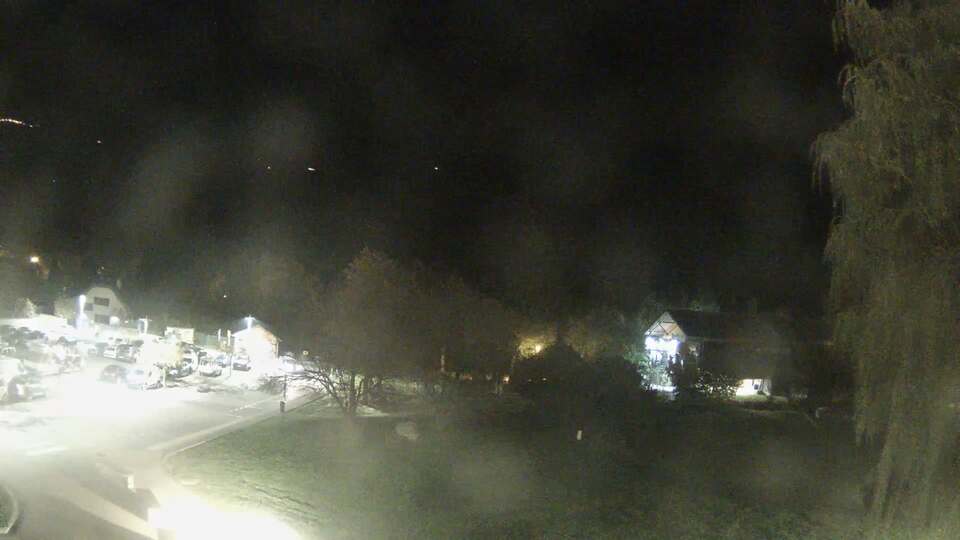Webcam au niveau de la mairie du village du Bourg d'Oisans, aux pieds de l'Alpe d'Huez et aux portes du parc des Écrins