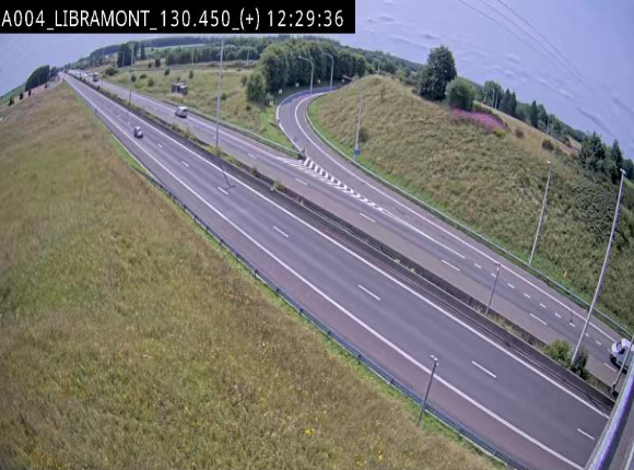 Webcam à Libramont sur l'E411 à la jonction avec la N89 menant vers Bouillon et la France. Vue orientée vers Arlon