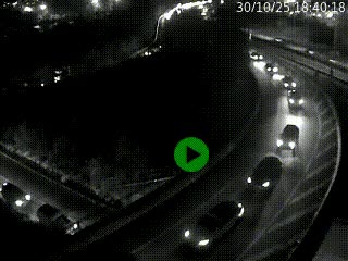 Caméra autoroute à la jonction entre l'A7 et la D301 (Boulevard urbain Sud de Lyon) à Feyzin, au sud de Lyon. Vue orientée vers Mions
