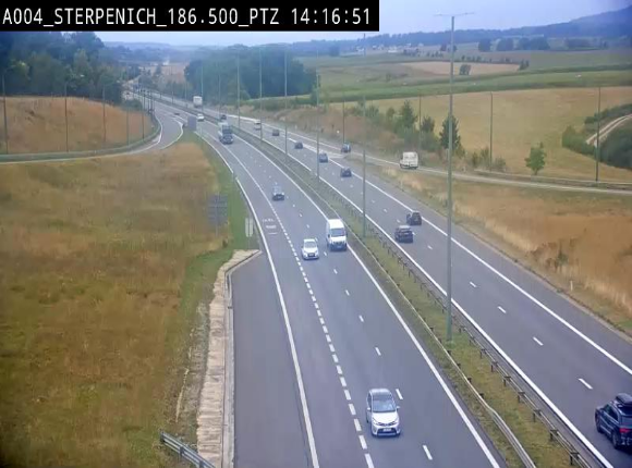 Webcam E411 à Sterpenich en Belgique près de la frontière du Luxembourg. Vue orientée vers Bruxelles