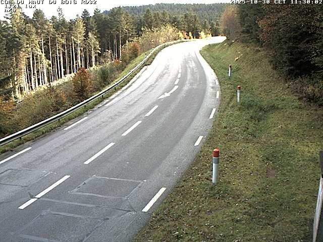 Webcam à 406 mètres d'altitude au niveau du col du haut du bois sur la RD32