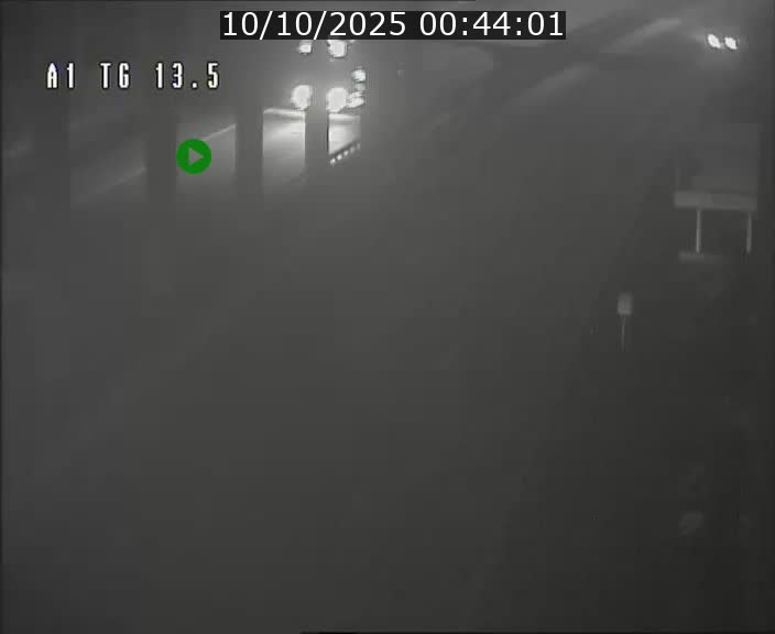 Traffic live webcam Luxembourg Senningen - A1 direction Luxembourg - BK 13.5