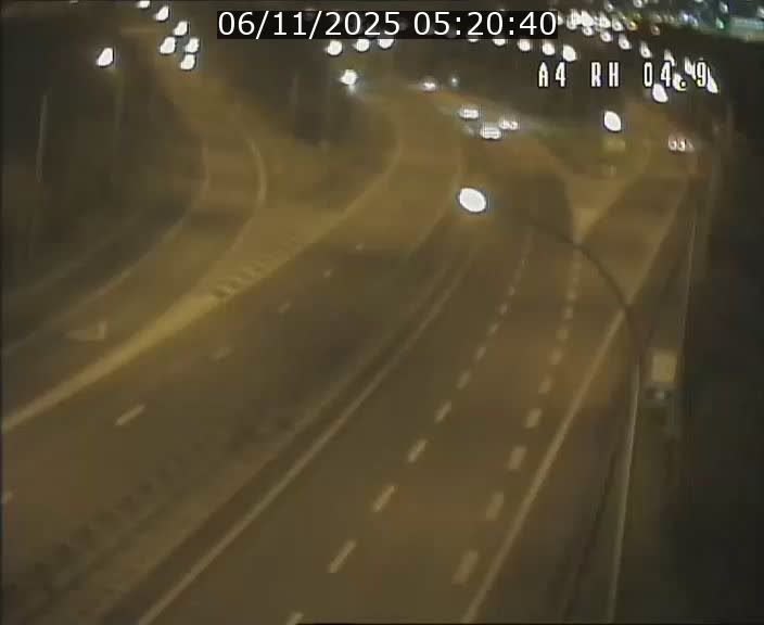 Traffic live webcam Luxembourg Leudelange - A4 - BK 4.9 - direction Luxembourg