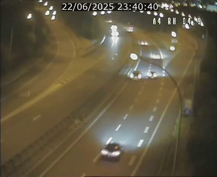Traffic live webcam Luxembourg Leudelange - A4 - BK 4.9 - direction Luxembourg