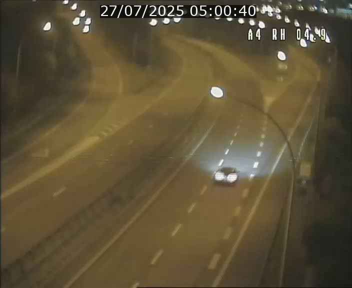 Traffic live webcam Luxembourg Leudelange - A4 - BK 4.9 - direction Luxembourg