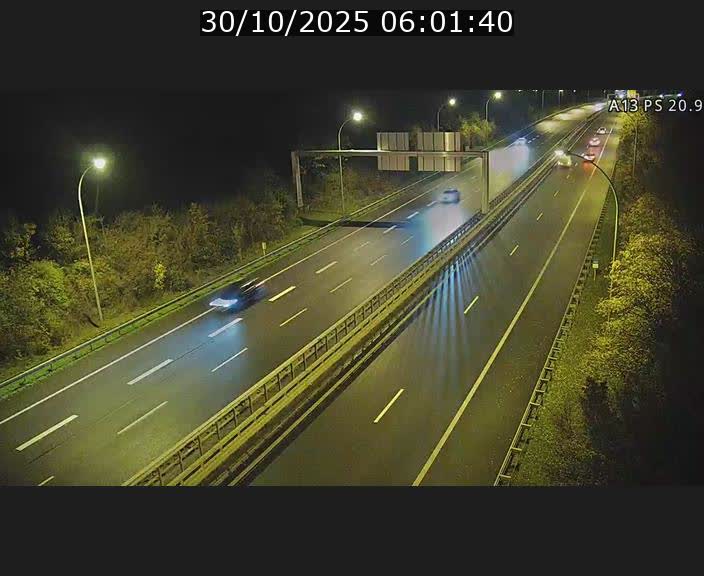 Traffic live webcam Luxembourg Croix de Bettembourg, rond-point d'Hellange - A13 direction Allemagne - BK 20.9