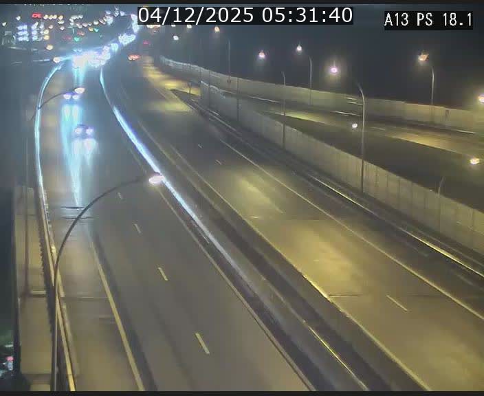 Traffic live webcam Luxembourg Dudelange - A13 direction Croix de Bettembourg - BK 18.1