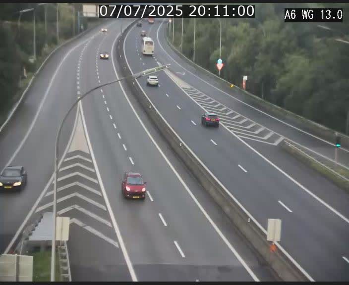 Traffic live webcam Luxembourg Mamer - A6 - BK 13 - direction Luxembourg/France/Allemagne