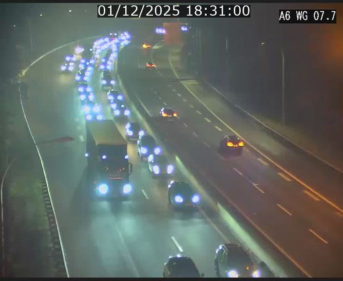 Traffic live webcam Luxembourg - Bridel - A6 - BK 7.7 - direction Belgique