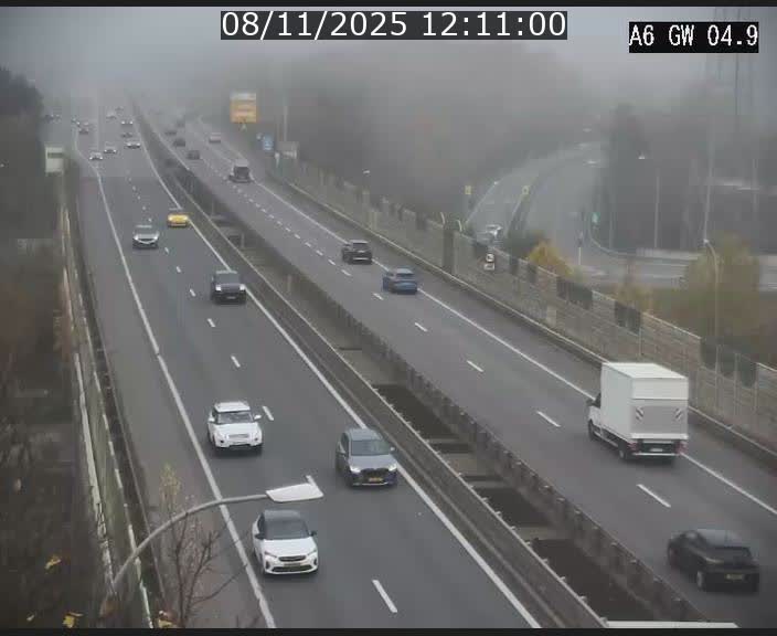 Traffic live webcam Luxembourg Croix de Cessange - A6 - BK 4.9 - direction Belgique