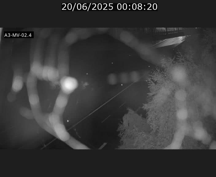 Webcam autoroute de la France (A3) au Luxembourg à Fentange, à proximité de la Croix de Gasperich. Vue orientée vers la Cloche d'Or
