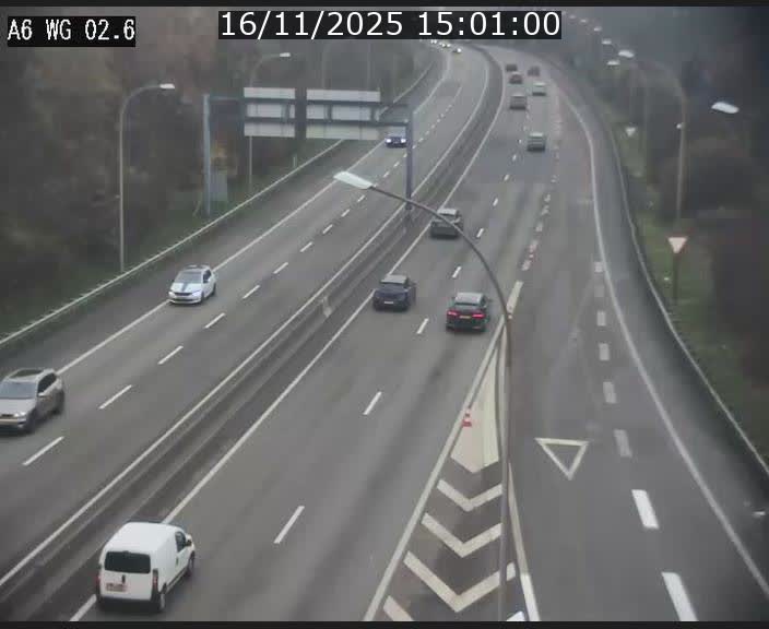 Traffic live webcam Luxembourg Croix de Cessange - A6 - BK 2.6 - direction France/Allemagne
