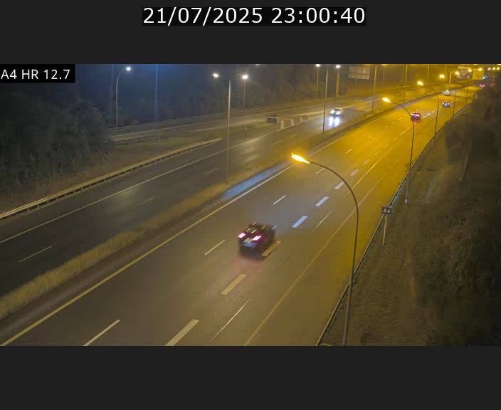 Traffic live webcam Luxembourg Esch sur Alzette - A4 - BK 12.7 - direction Esch-Belval