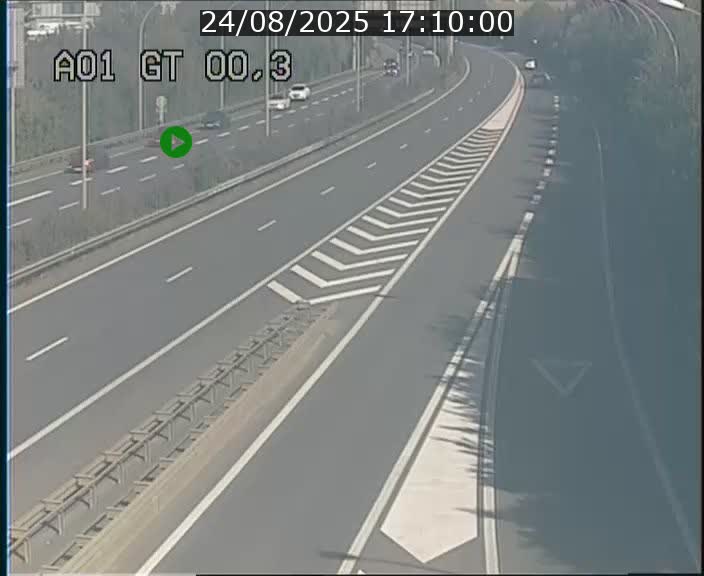Traffic live webcam Luxembourg Croix de Gasperich - A1 direction Kirchberg - BK 0.3