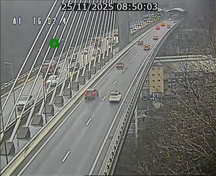 Traffic live webcam Luxembourg Sandweiler - A1 direction Luxembourg-ville - BK 2.4