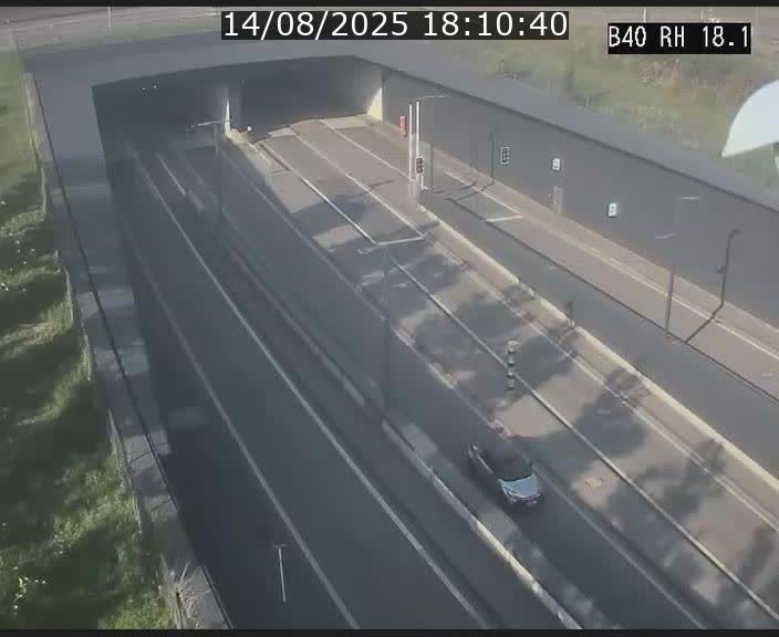 Webcam sur la route de contournement d'Esch-Belval avant le tunnel Central Gate au niveau de la porte de France et du radar fixe