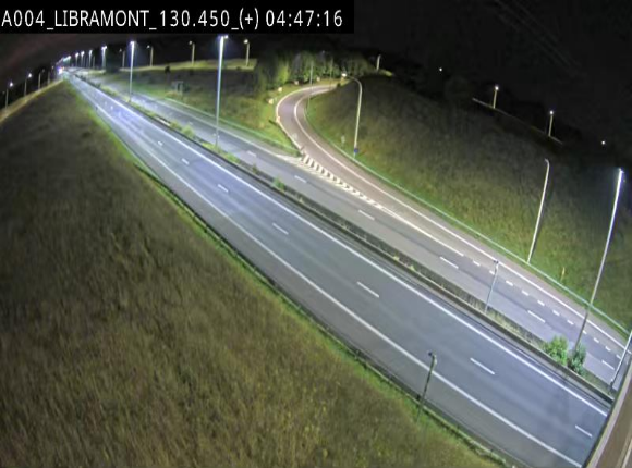 Webcam à Libramont sur l'E411 à la jonction avec la N89 menant vers Bouillon et la France. Vue orientée vers Arlon