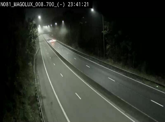 Webcam sur la N81 (E411) à hauteur de la jonction avec la N883. Vue orientée vers Arlon