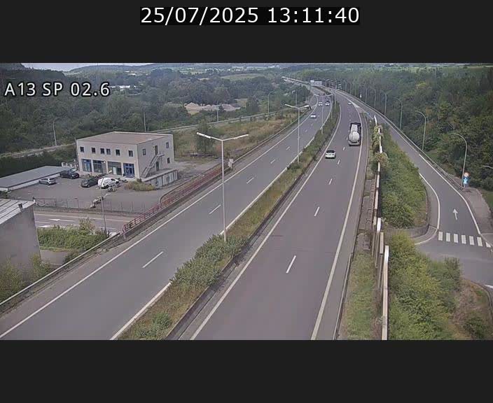Traffic live webcam Luxembourg Sanem - A13 direction Pétange - BK 2.6