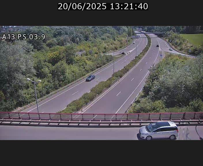 Traffic live webcam Luxembourg Differdange - A13 direction Esch-sur-Alzette - BK 3.9